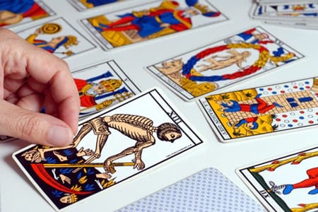 Lectura de cartas sobre conflictos de pareja